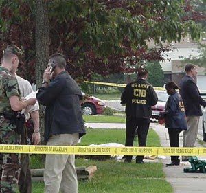 US_Army_CID_agents_at_crime_scene