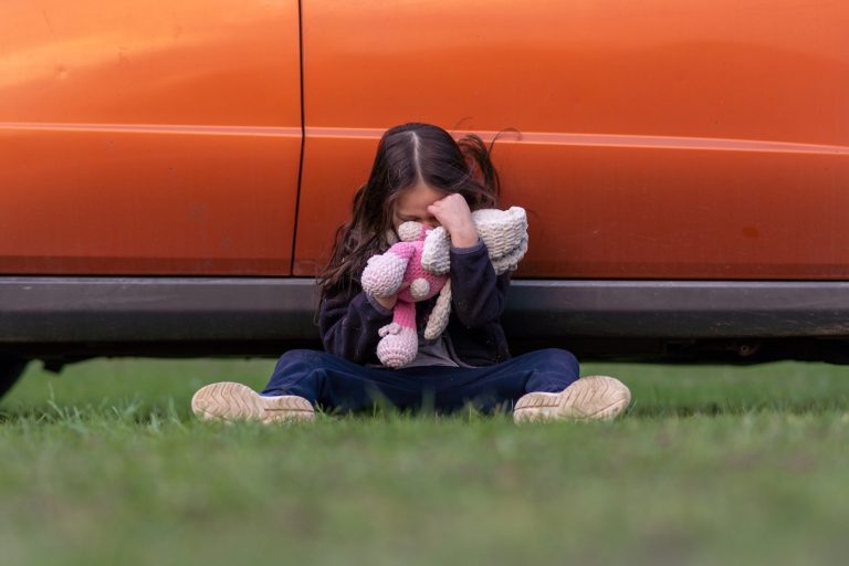 child suffering empotional trauma after a car accident in Chicago, IL