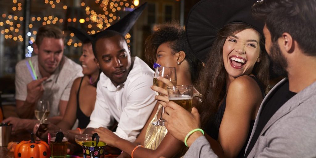 Esto es lo que los residentes y visitantes del Illinois deben saber para que sus fiestas de Halloween sean más seguras, y para protegerse en caso de lesiones.