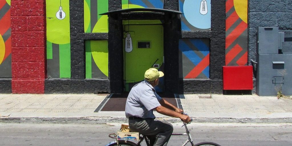 old-man-1565243_1920