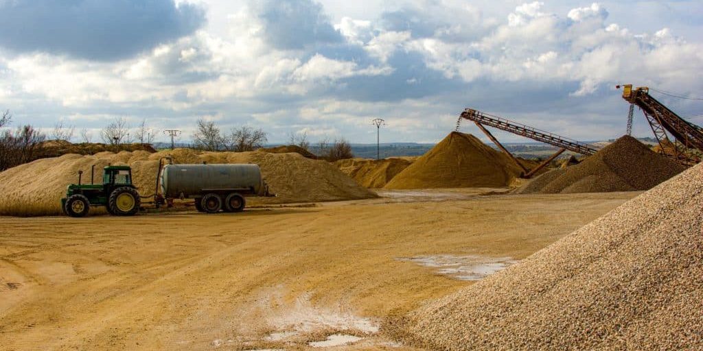 Illinois Construction Worker Dies from Arm Injury in Machinery Accident