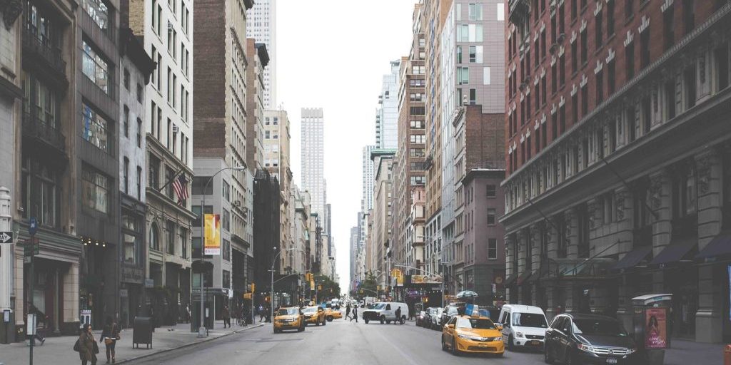 Detenido el conductor de un todoterreno por homicidio imprudente en el accidente de un peatón en la Chicago